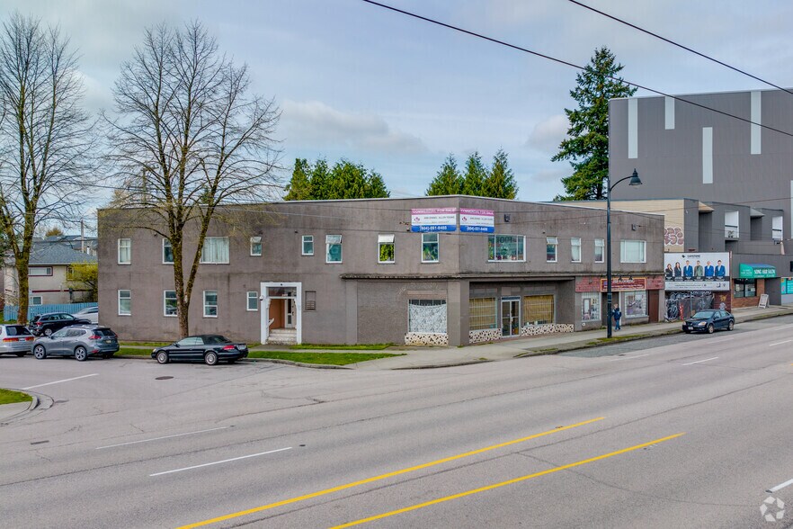 Kingsway portefeuille de 2 biens à vendre sur LoopNet.fr - Photo principale – Image 1 sur 1