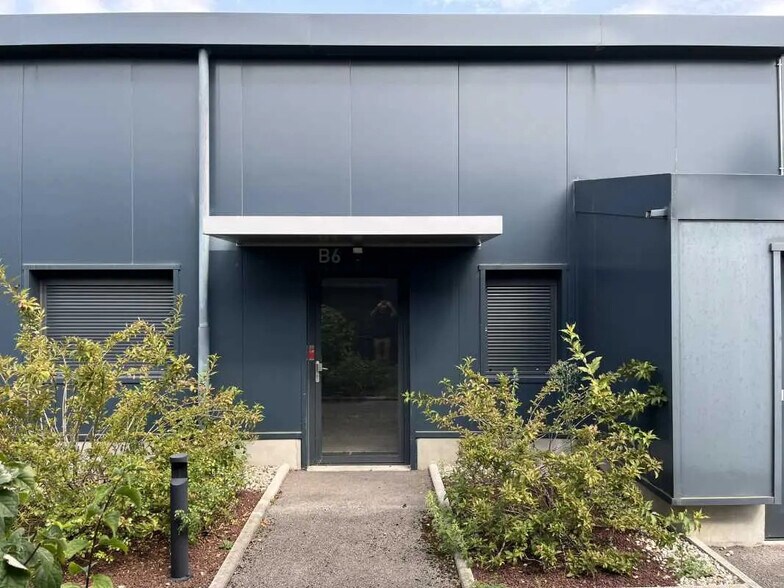 5 Rue Antonin Dumas, Vénissieux à louer - Photo de l’immeuble – Image 3 sur 16