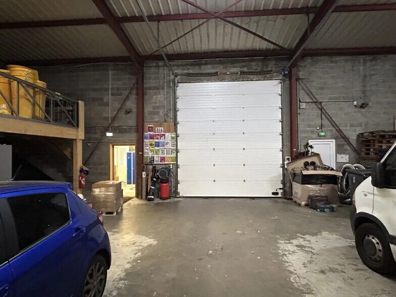 Bureau dans Mons-en-Baroeul à louer - Photo intérieure – Image 2 sur 4