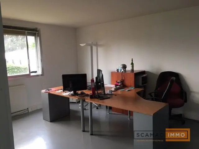 Bureau dans Wissous à louer - Photo de l’immeuble – Image 1 sur 4