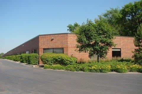 111 Erick St, Crystal Lake, IL à louer - Photo de l’immeuble – Image 1 sur 6