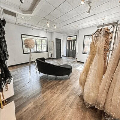 85 River Rd, Canton, CT à louer - Photo intérieure – Image 2 sur 9