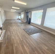 2621 Skyview Dr, Lakeland, FL à louer Photo intérieure– Image 2 sur 3