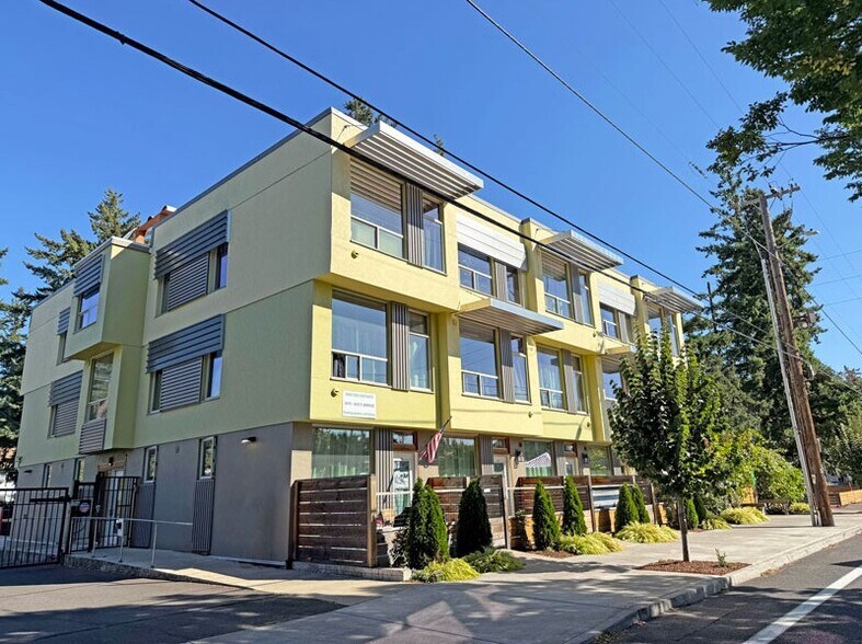 16111 E Burnside St, Portland, OR à vendre - Photo de l’immeuble – Image 1 sur 22
