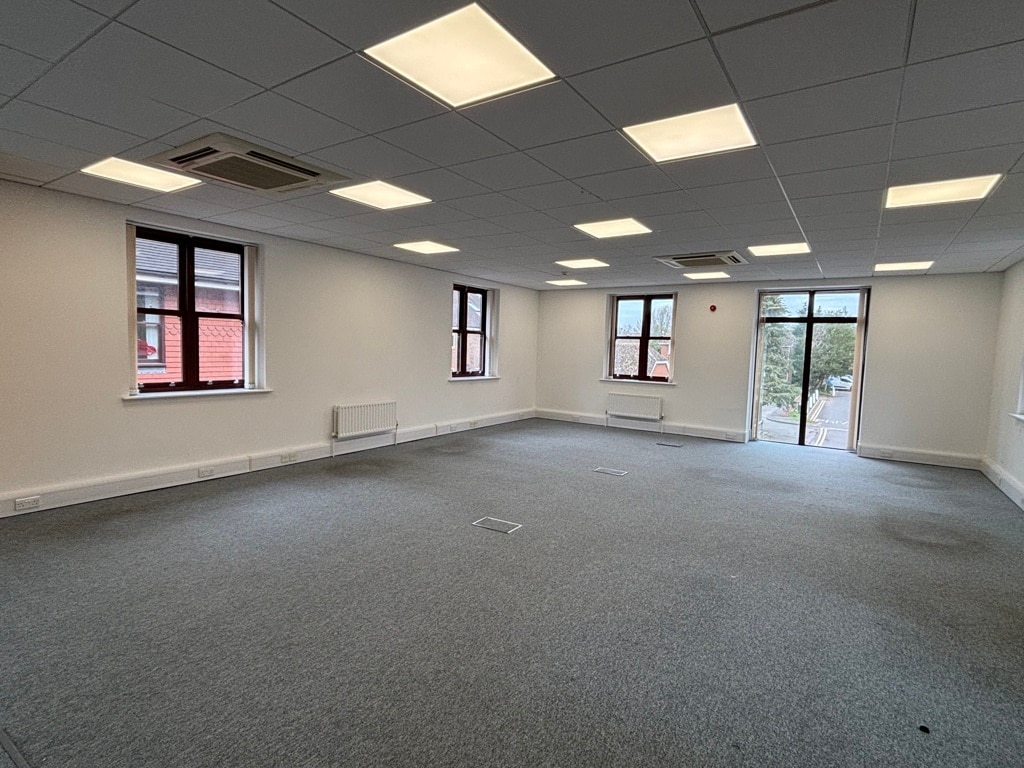 Liston Road, Marlow à louer Photo intérieure– Image 1 sur 3