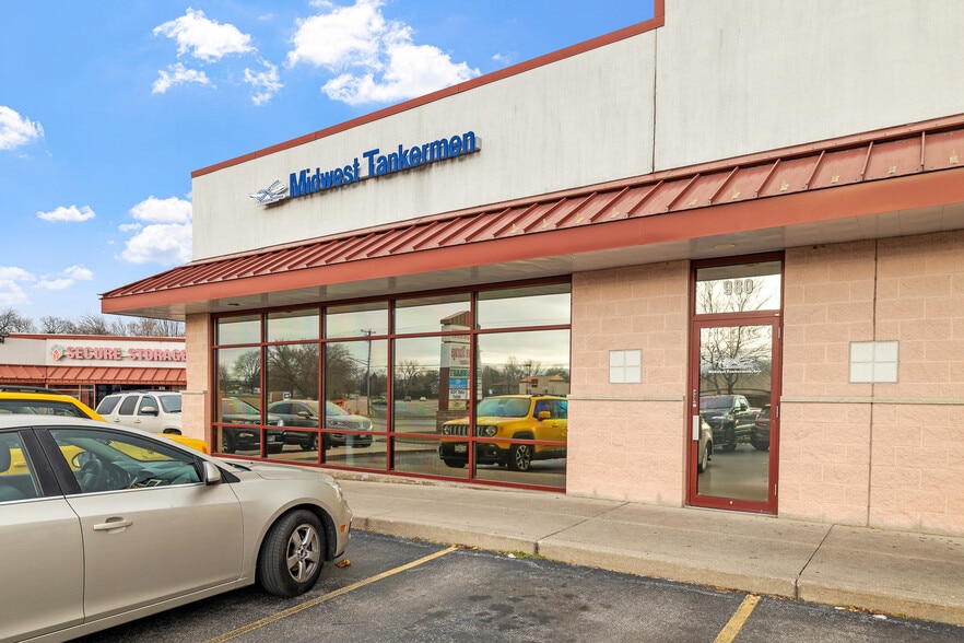 980-990 E 9th St, Lockport, IL à louer - Photo de l’immeuble – Image 2 sur 13