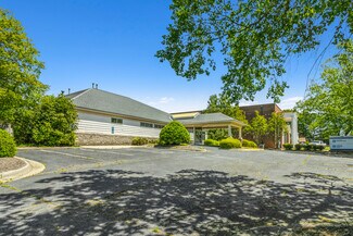 Plus de détails pour 700 Sunset Ave, Asheboro, NC - Bureau à vendre