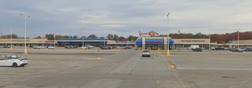 822 W McKinley Ave, Mishawaka, IN à vendre - Photo de l’immeuble – Image 2 sur 10