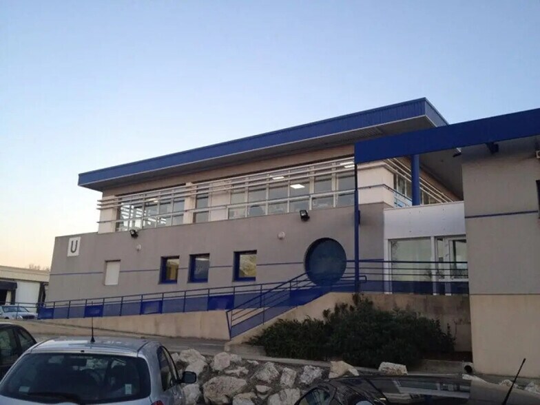 Bureau dans Avignon à louer - Photo de l’immeuble – Image 2 sur 8