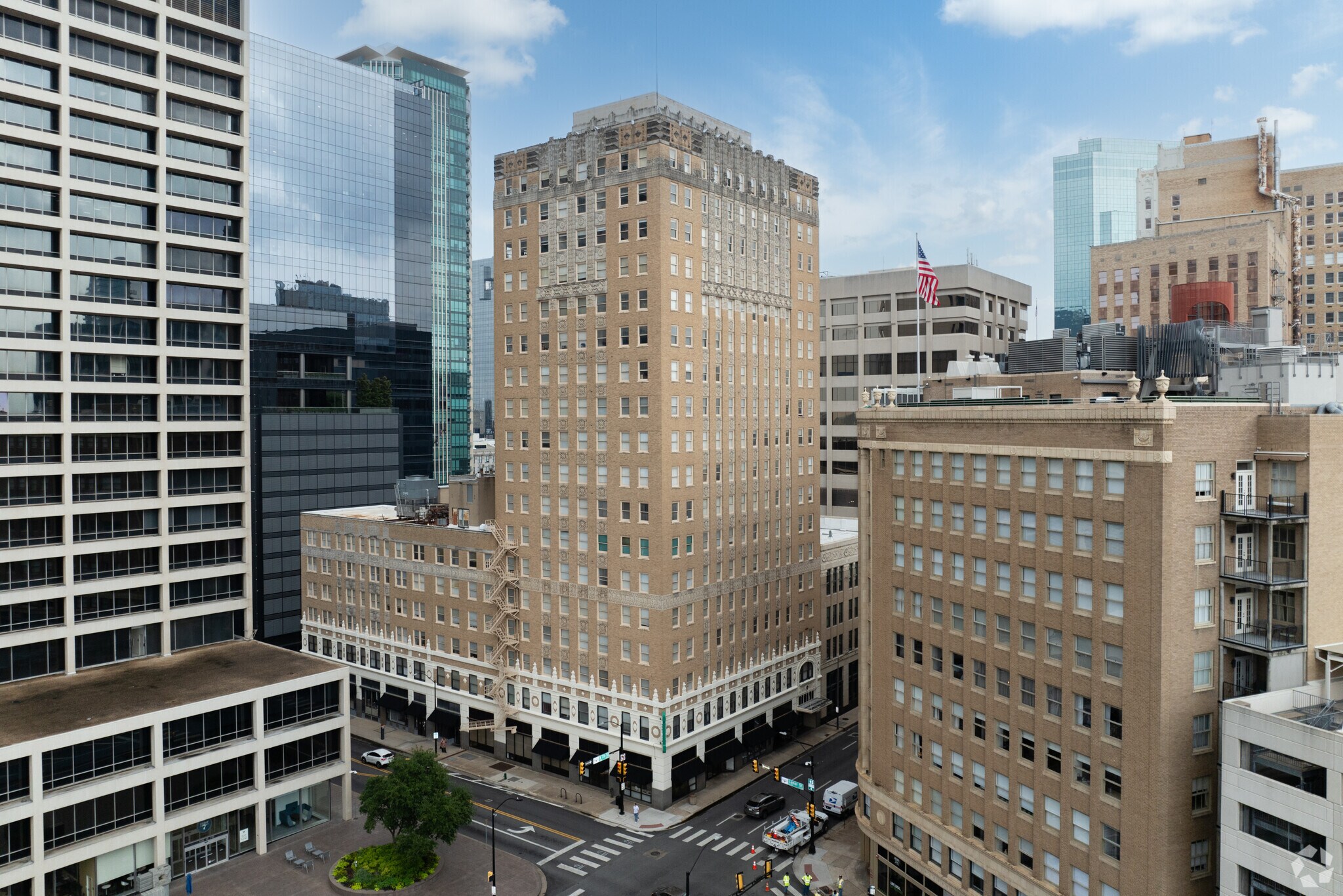 410 W 7th St, Fort Worth, TX à louer Photo principale– Image 1 sur 5