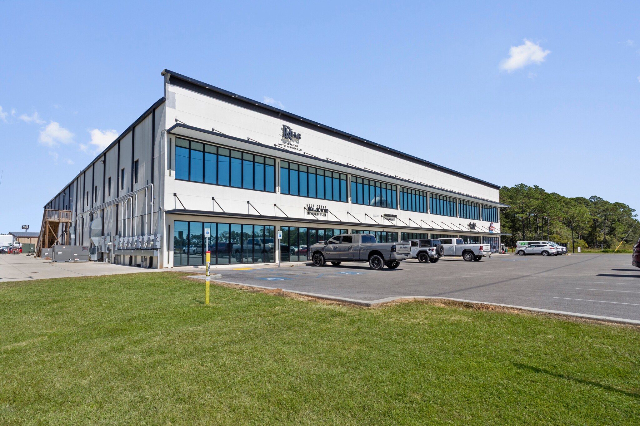 13334 Seaway Rd, Gulfport, MS à louer Photo de l’immeuble– Image 1 sur 27