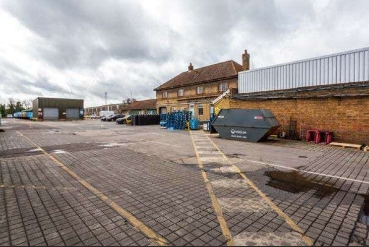 53 Gap Rd, Londres à louer - Photo de l’immeuble – Image 3 sur 16