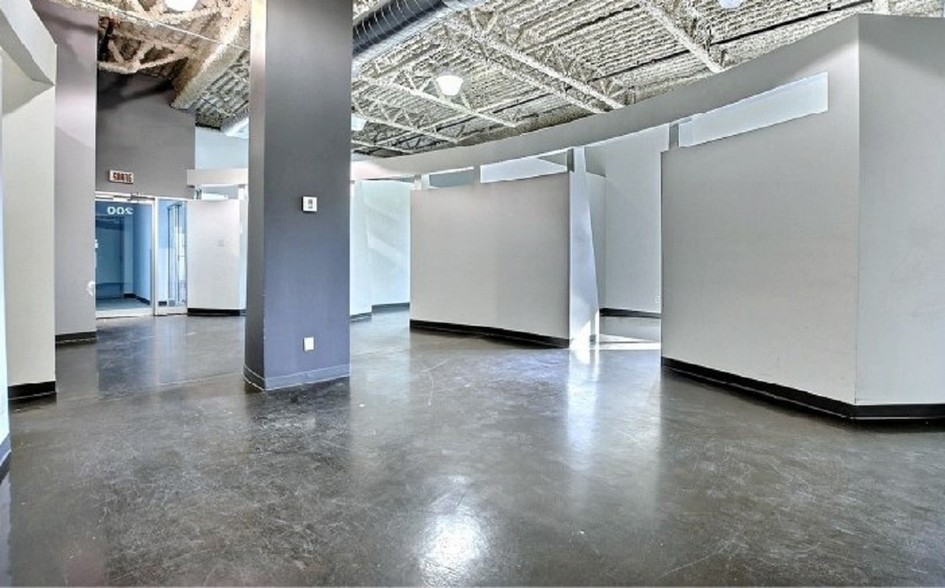 8920-8950 Boul Pie-IX, Montréal, QC à louer - Photo intérieure – Image 2 sur 10