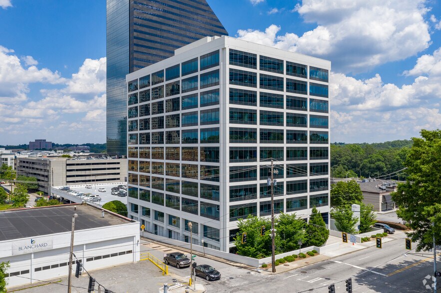3355 Lenox Rd NE, Atlanta, GA à louer - Photo de l’immeuble – Image 3 sur 28