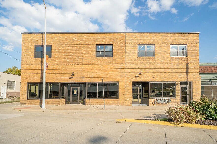 709 N 6th St, Kansas City, KS à louer - Photo de l’immeuble – Image 1 sur 32