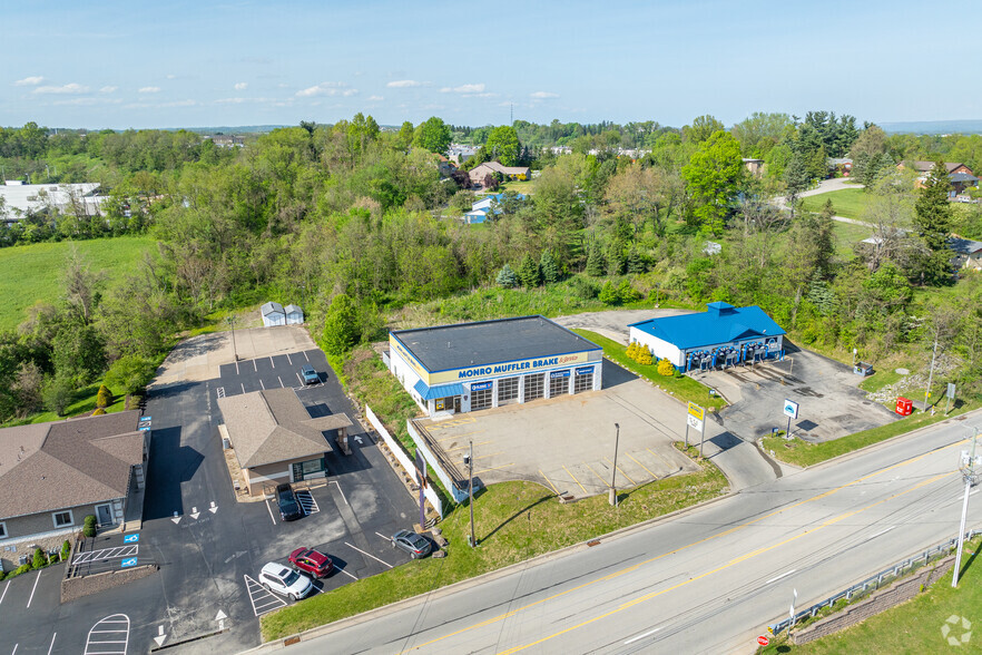 272 McClellandtown Rd, Uniontown, PA à louer - Photo de l’immeuble – Image 2 sur 6