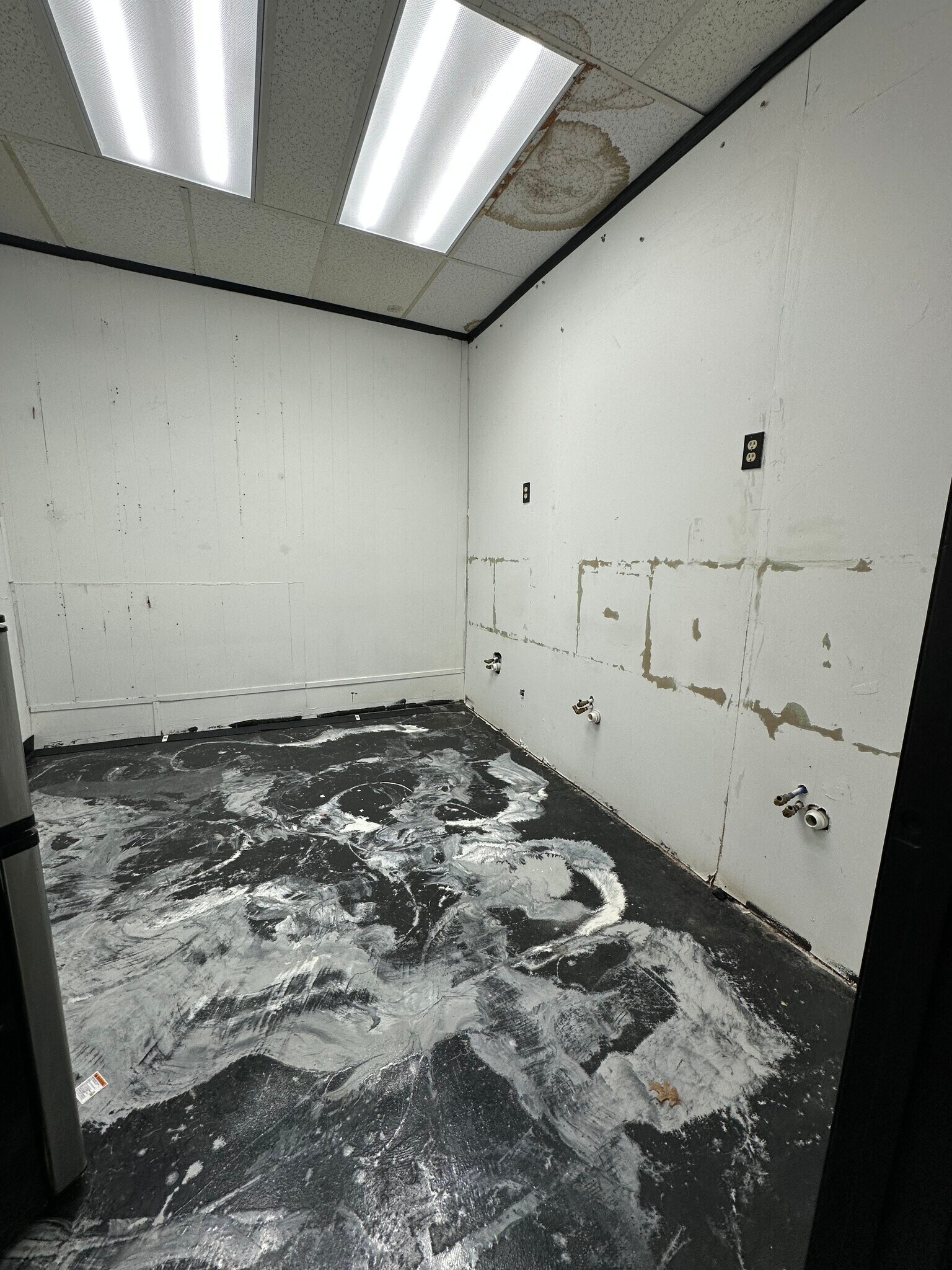 10605-10715 E Winner Rd, Independence, MO à louer Photo intérieure– Image 1 sur 10