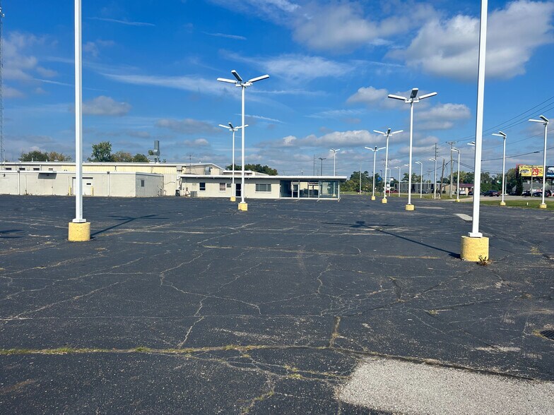 2200 Bypass Rd, Elkhart, IN à louer - Photo de l’immeuble – Image 2 sur 3