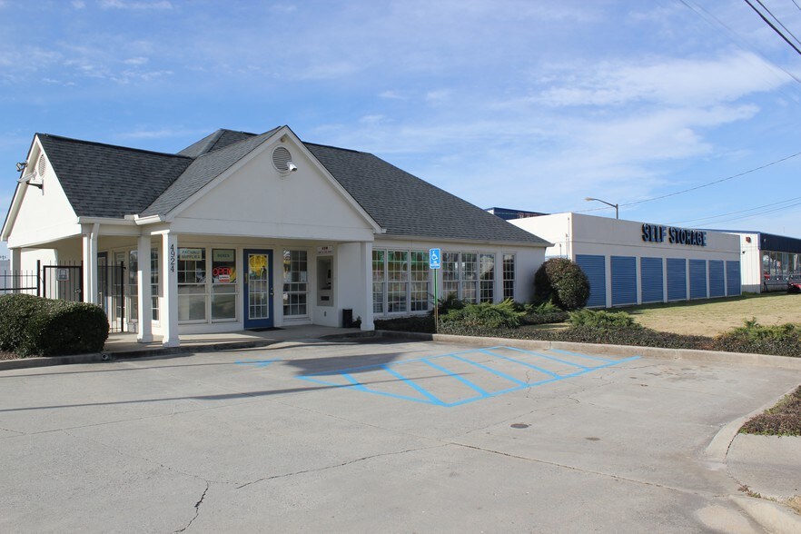 2432 Riverside Dr, Macon, GA à vendre - Photo de l’immeuble – Image 2 sur 2