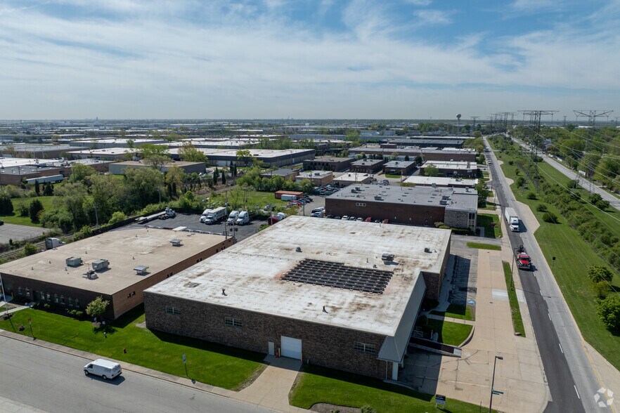 1501 Tonne Rd, Elk Grove Village, IL à louer - Photo de l’immeuble – Image 3 sur 6