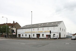 Plus de détails pour 2 New Mill Rd, Kilmarnock - Local commercial à louer