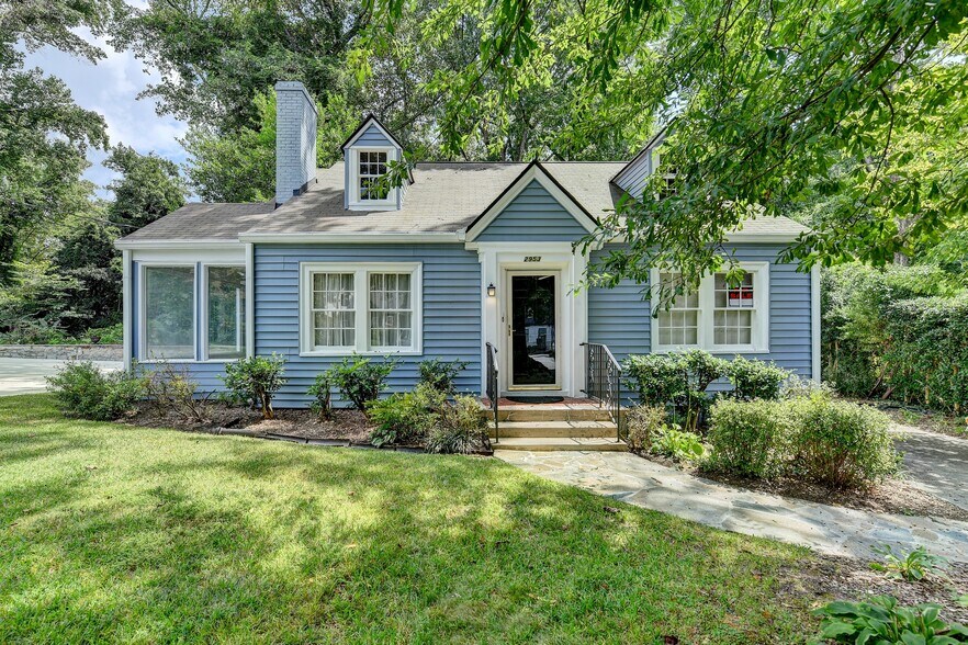 2953 Hardman Ct NE, Atlanta, GA à vendre - Photo de l’immeuble – Image 1 sur 60