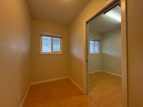 51 Renato Ct, Redwood City, CA à louer Photo intérieure– Image 2 sur 4