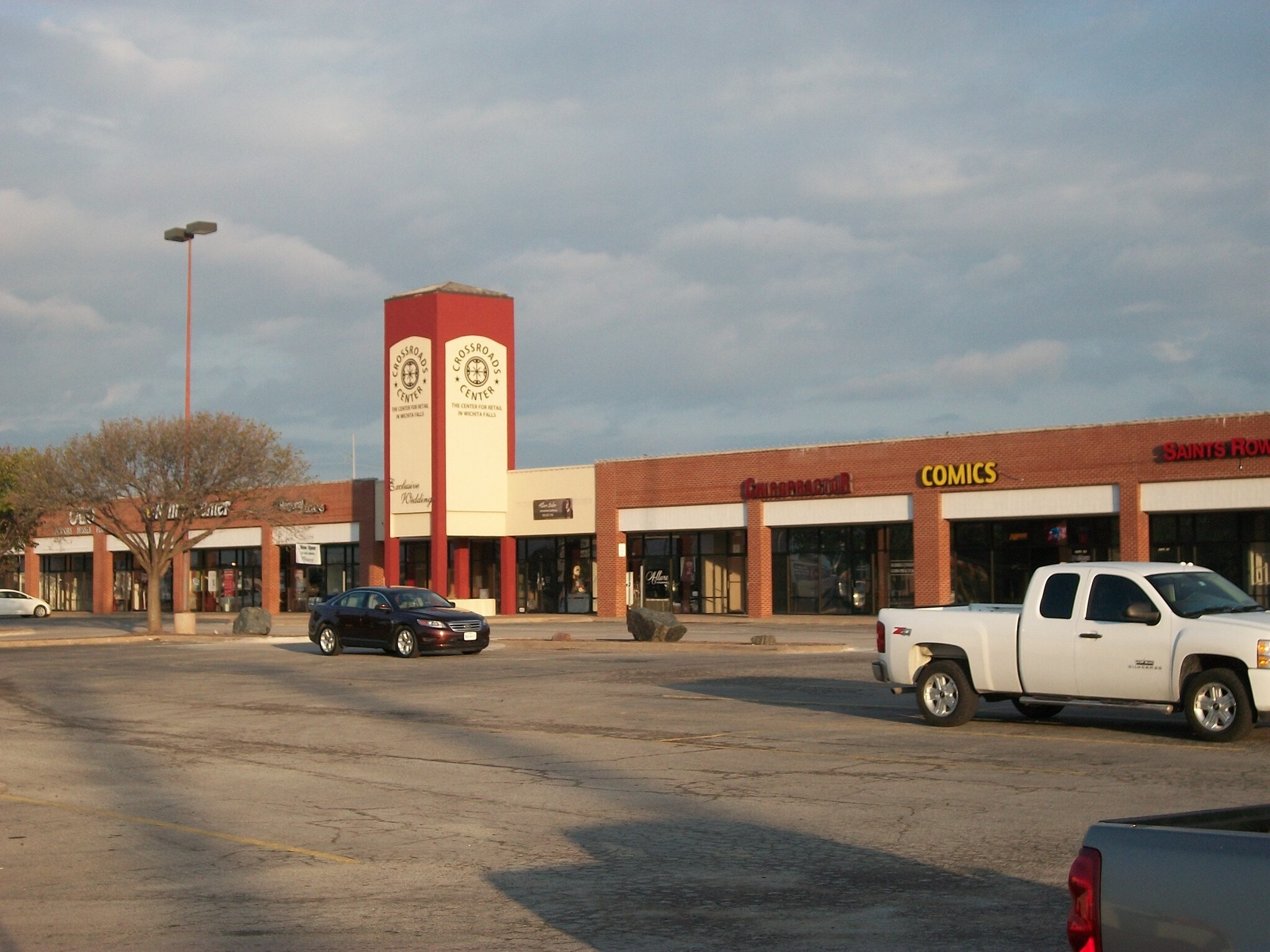 2708 Southwest Pky, Wichita Falls, TX à louer Photo de l’immeuble– Image 1 sur 5