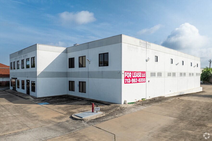 11820 S Sam Houston Pky W, Houston, TX à louer - Photo principale – Image 3 sur 19
