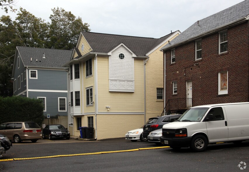 4709 Maple Ave, Bethesda, MD à vendre - Photo de l’immeuble – Image 2 sur 2