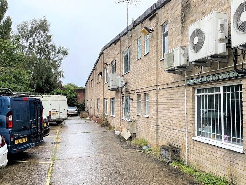 Newtown Rd, Henley On Thames à louer - Photo de l’immeuble – Image 3 sur 4