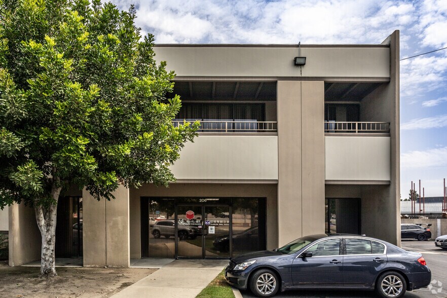 9060 Telstar Ave, El Monte, CA à vendre - Photo de l’immeuble – Image 2 sur 6