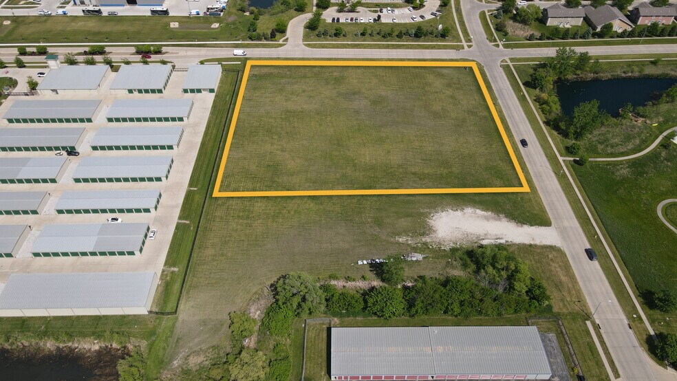 1225 SE Laurel St, Waukee, IA à vendre - Photo de l’immeuble – Image 2 sur 3