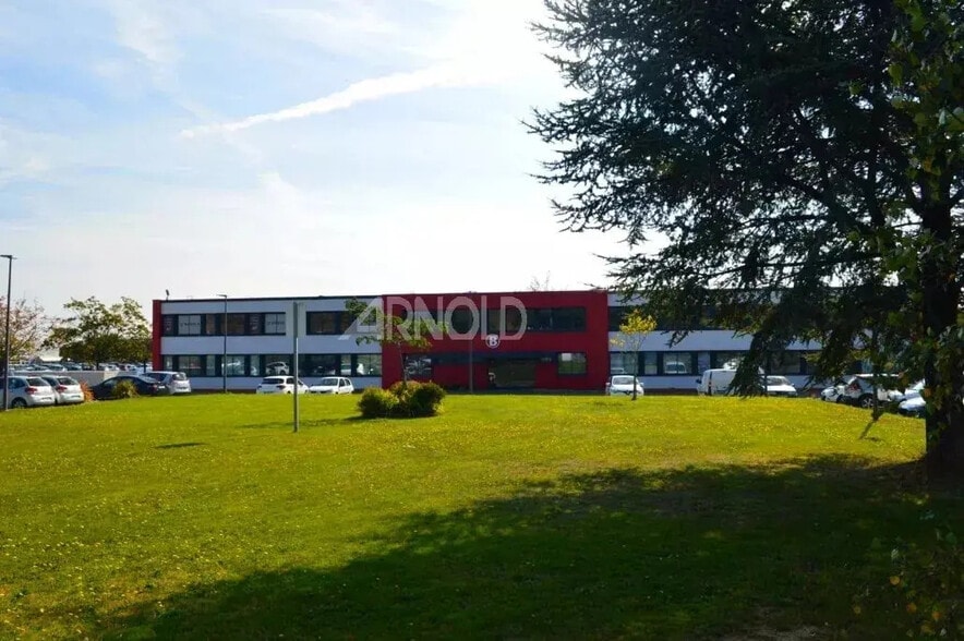 Bureau dans Lorient à louer - Photo de l’immeuble – Image 1 sur 1