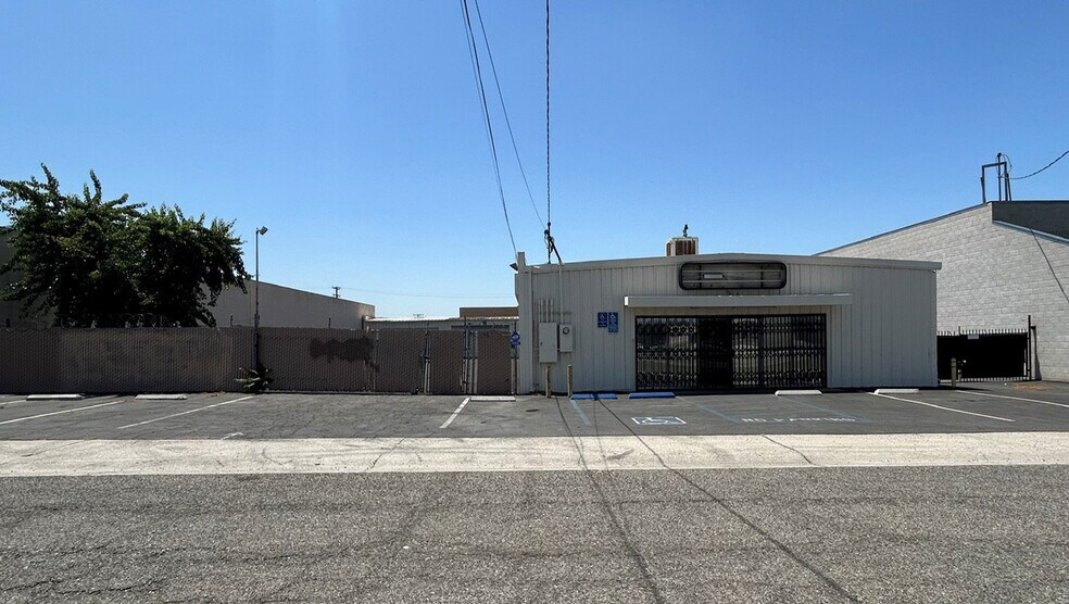 1202 Price Ave, Pomona, CA à louer - Photo de l’immeuble – Image 1 sur 5