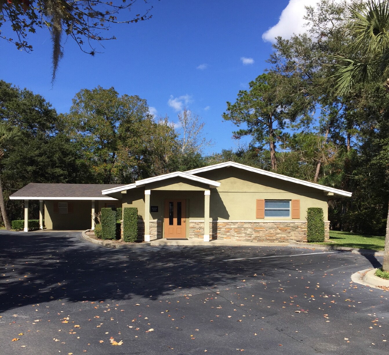 502 E Airport Blvd, Sanford, FL à louer Photo principale– Image 1 sur 2