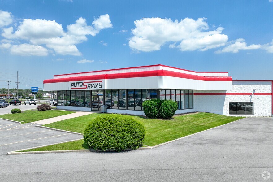 6491 Broadway, Merrillville, IN à louer - Photo principale – Image 1 sur 15