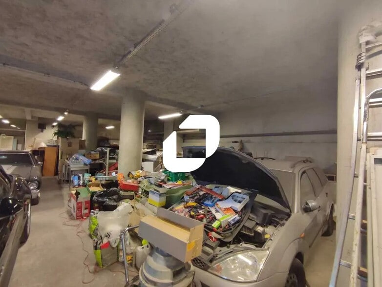 Local d'activités dans Bourg-la-Reine à vendre - Photo de l’immeuble – Image 2 sur 14