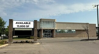 Plus de détails pour 13550 W 9 Mile Rd, Oak Park, MI - Local commercial à louer