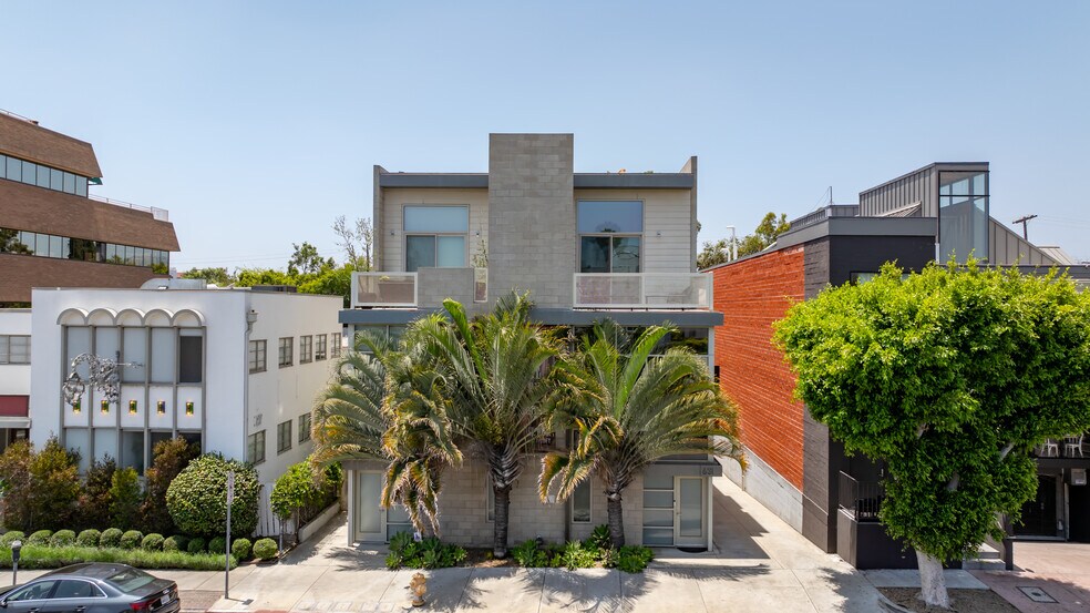 631 N Larchmont Blvd #3, Los Angeles, CA à louer - Photo de l’immeuble – Image 1 sur 10