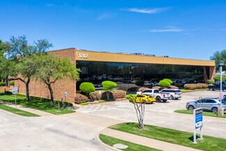 Plus de détails pour 1702 N Collins Blvd, Richardson, TX - Bureau/Médical à louer