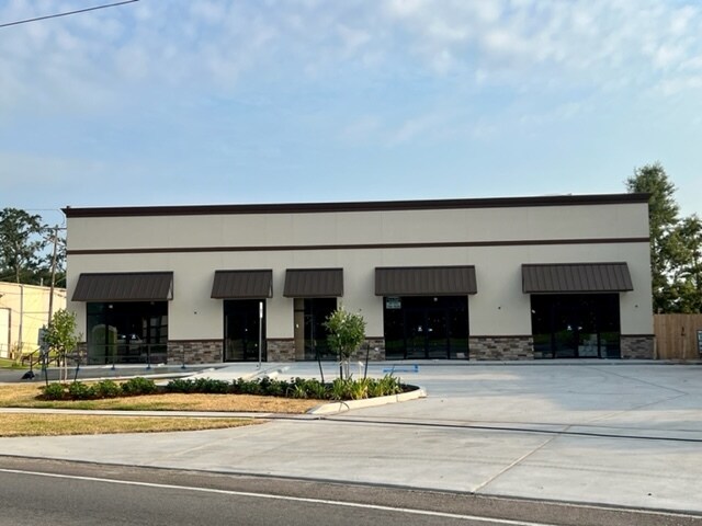 5117 Airline Dr, Metairie, LA à louer - Photo de l’immeuble – Image 1 sur 6