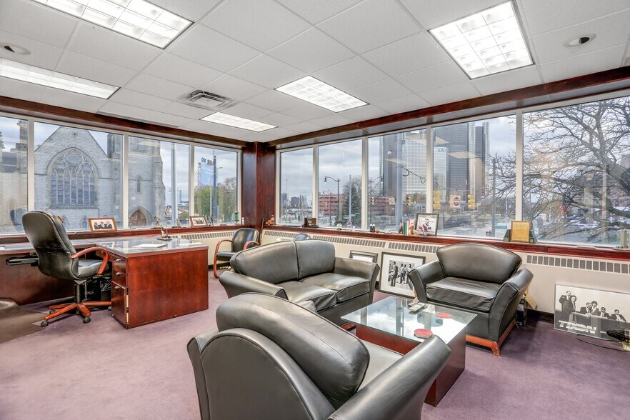 965 E Jefferson Ave, Detroit, MI à vendre - Photo intérieure – Image 2 sur 20