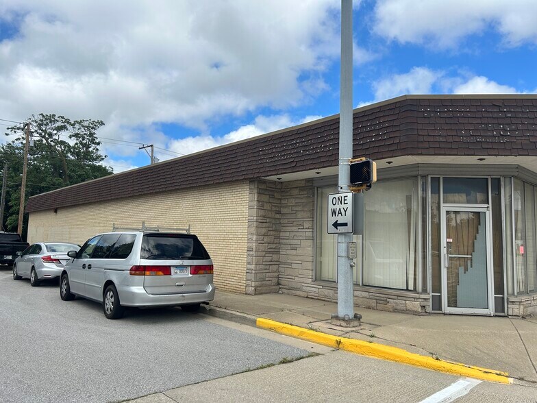 5646 Hohman Ave, Hammond, IN à vendre - Photo de l’immeuble – Image 2 sur 4