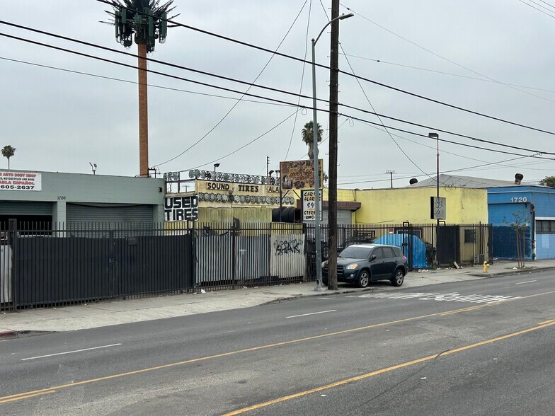 1700 W Slauson Ave, Los Angeles, CA à vendre - Photo de l’immeuble – Image 2 sur 6