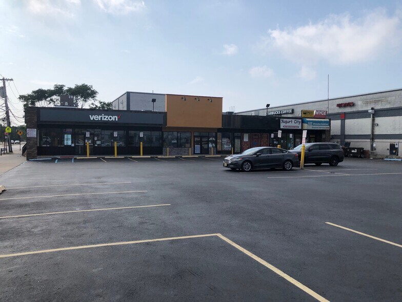 2506 Hylan Blvd, Staten Island, NY à louer - Photo de l’immeuble – Image 3 sur 4