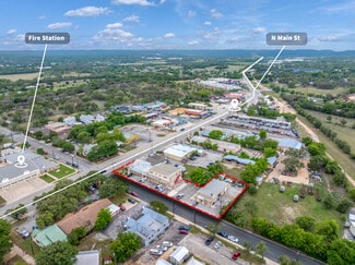 Plus de détails pour 801 N Main St, Boerne, TX - Local commercial à vendre