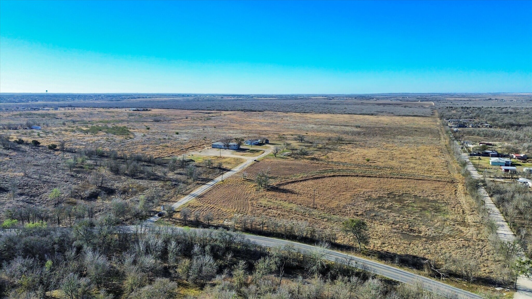 15501 Jacobson Rd, Del Valle, TX à louer Photo principale– Image 1 sur 10