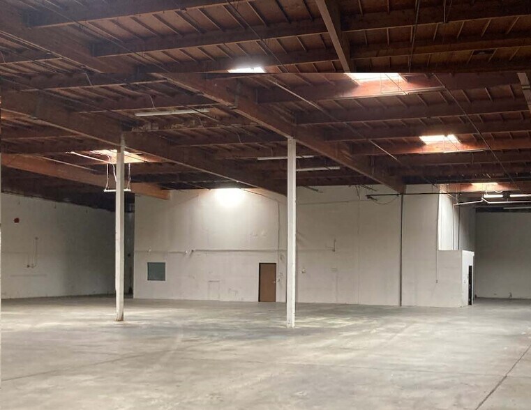 1437-1463 Fayette St, El Cajon, CA à louer - Photo de l’immeuble – Image 3 sur 5