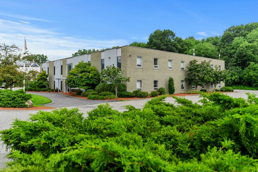 4 Preston Ct, Bedford, MA à vendre - Photo de l’immeuble – Image 2 sur 36